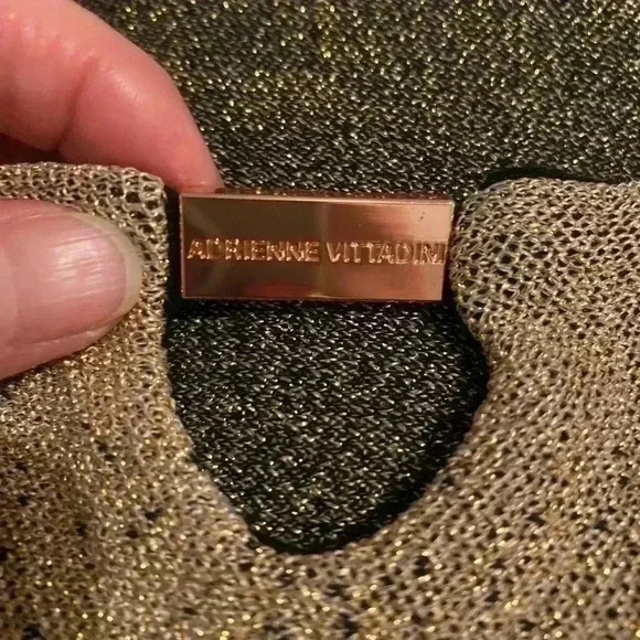 Adrienne Vittadinni Rose Gold Ombré sweater with cold shoulders size large - Picture 3 of 8